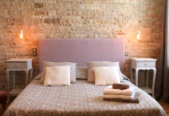 Domaine Borgnat allows 18 year olds to book a room