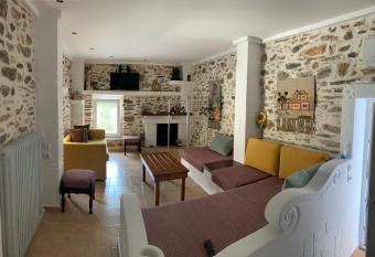 Sea&Stone Apartment has Balcony rooms