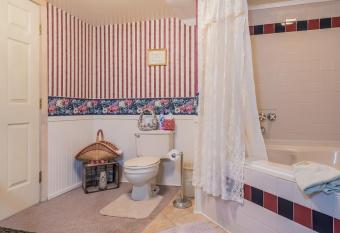 Kingsley House allows 18 year olds to book a room