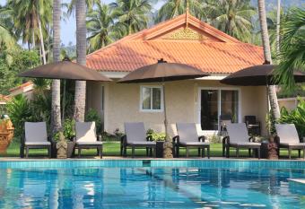 The Siam Residence Boutique Resort has Balcony rooms