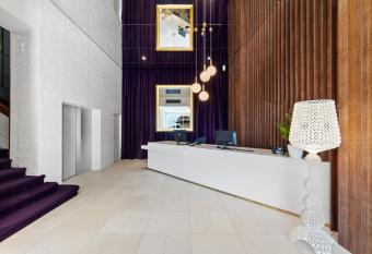 Ramada by Wyndham, Hamilton City Center allows 18 year olds to book a room