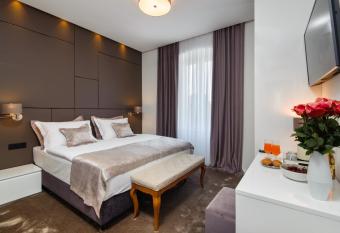 Dream Luxury Rooms allows 18 year olds to book a room
