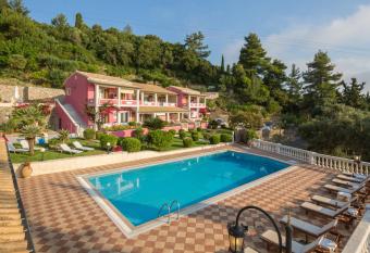 Niki Sunrise Apartments allows 18 year olds to book a room