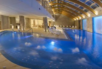 Hotel Cristal has Balcony rooms