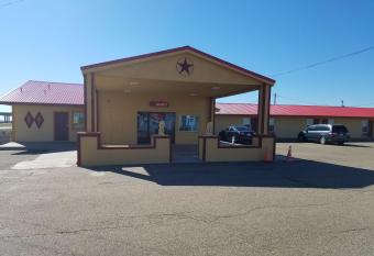 Executive Inn allows 18 year olds to book a room