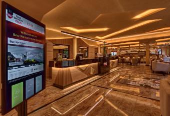 Best Western Plus Hotel F  ssen allows 18 year olds to book a room