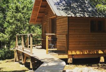 Lodge du Berlandou allows 18 year olds to book a room