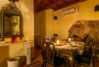 Ifigenia Lux Suites in oldtown and Villas in theriso vilage 14 km outside of chania has rooms with a private hot tub