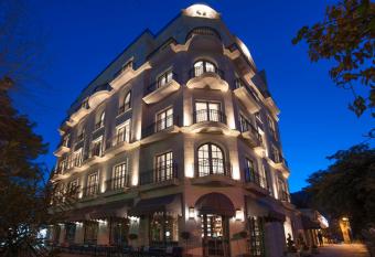 Hotel Majestic has Balcony rooms