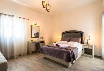 Villa Kalamia Dolphins allows 18 year olds to book a room