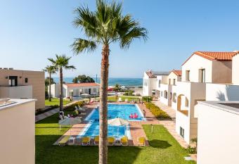 GT Beach has Balcony rooms