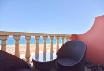 Fuerte Holiday SELECT Playa Para  so Residence allows 18 year olds to book a room