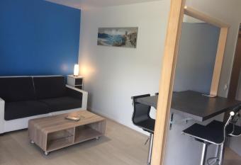 Studio Opale has Balcony rooms