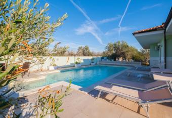 Villa Vimade con Piscina Privata has Balcony rooms