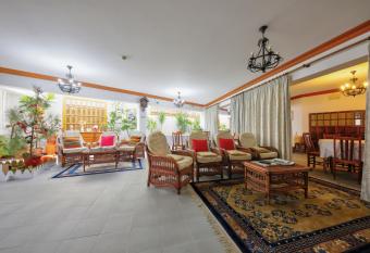 Hotel Central has Balcony rooms