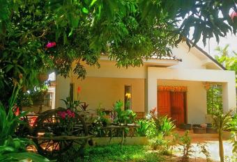 Siem Reap Friendly House has Balcony rooms