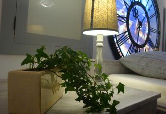 Sonja s Nest allows 18 year olds to book a room