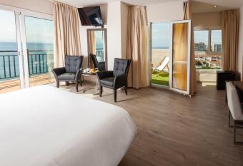 Hotel Horitz   by Pierre & Vacances has Balcony rooms