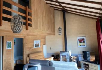 Le Vieux Sart 3 allows 18 year olds to book a room