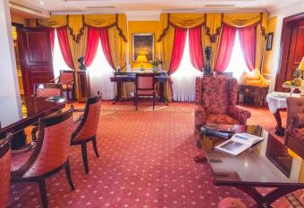 Altafiumara Resort & Spa has Balcony rooms