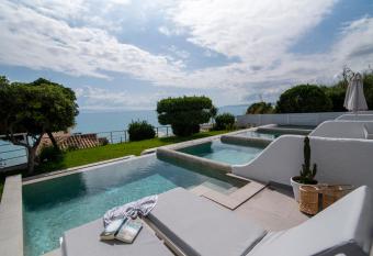 White Suites Resort allows 18 year olds to book a room