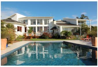 Cintsa Lodge allows 18 year olds to book a room