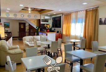 Hotel La Perla Preziosa allows 18 year olds to book a room