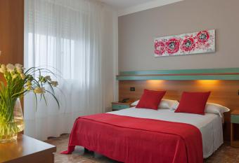 Hotel Europeo has Balcony rooms