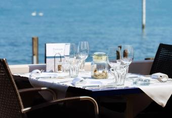 Hotel Winkelried am See allows 18 year olds to book a room