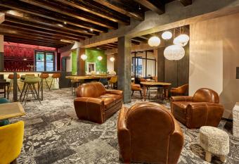 H  tel-SPA Le Moulin De La Wantzenau - Strasbourg Nord has Balcony rooms