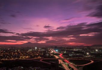 Laviu B&B Luxe Suites allows 18 year olds to book a room