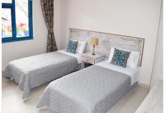 La Casa Azul has Balcony rooms