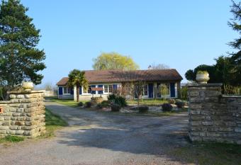 Chambre d h  tes la ville en bois has Balcony rooms