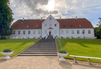 Comwell Bygholm Park allows 18 year olds to book a room
