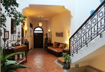 Dar Manara - Medina d Asilah allows 18 year olds to book a room