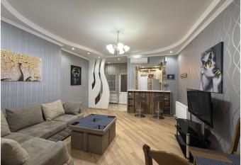 Home For You has Smoking rooms