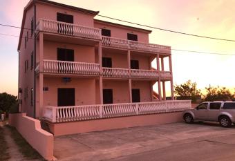 Apartments Bernarda 2 has Balcony rooms