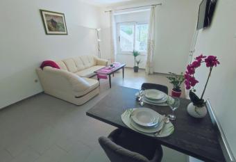 Lina at the best has Balcony rooms