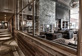 Grischa - Das Hotel Davos has Balcony rooms