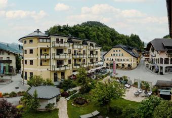 Hotel Alte Post has Balcony rooms