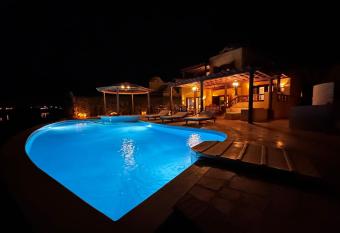 El Gouna Villas Rental PRIVATE POOL has rooms with a private hot tub