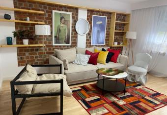 Bastion Apartament 4 allows 18 year olds to book a room