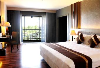 Batam View Beach Resort has Balcony rooms