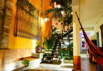 Magic Garden House has Balcony rooms