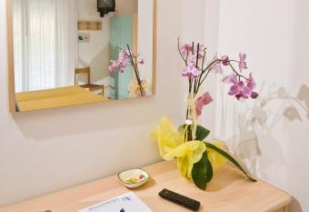 Hotel Ferrara has Balcony rooms