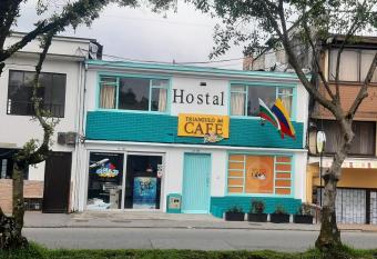 Hostal Triangulo del Caf   allows 18 year olds to book a room