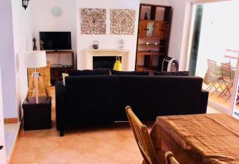 Sea Breeze Golf & Beach Villa allows 18 year olds to book a room