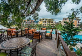 Dream Land Oasis has Balcony rooms