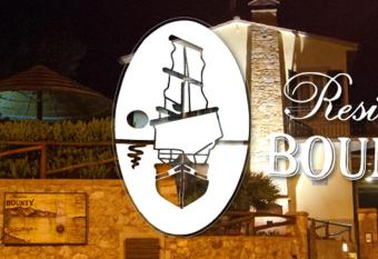 Bed & Breakfast Bounty has Balcony rooms