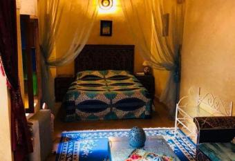 Riad Marlinea has Balcony rooms